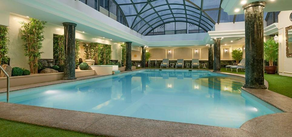 Richmonde Hotel Ortigas, Manila Pasig City Экстерьер фото